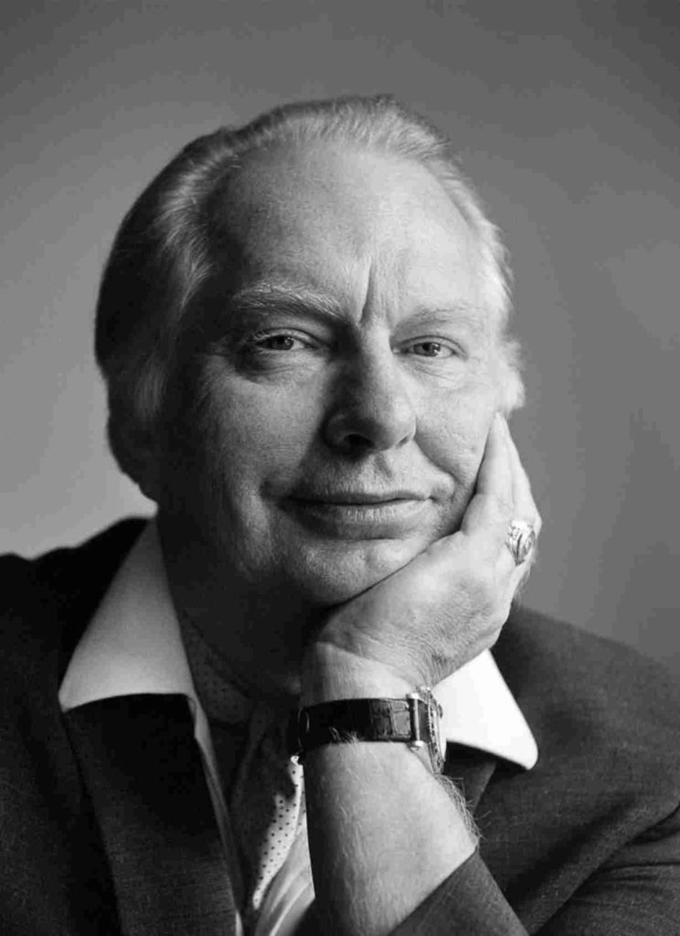 L. Ron Hubbard, Controverso fondatore di Scientology