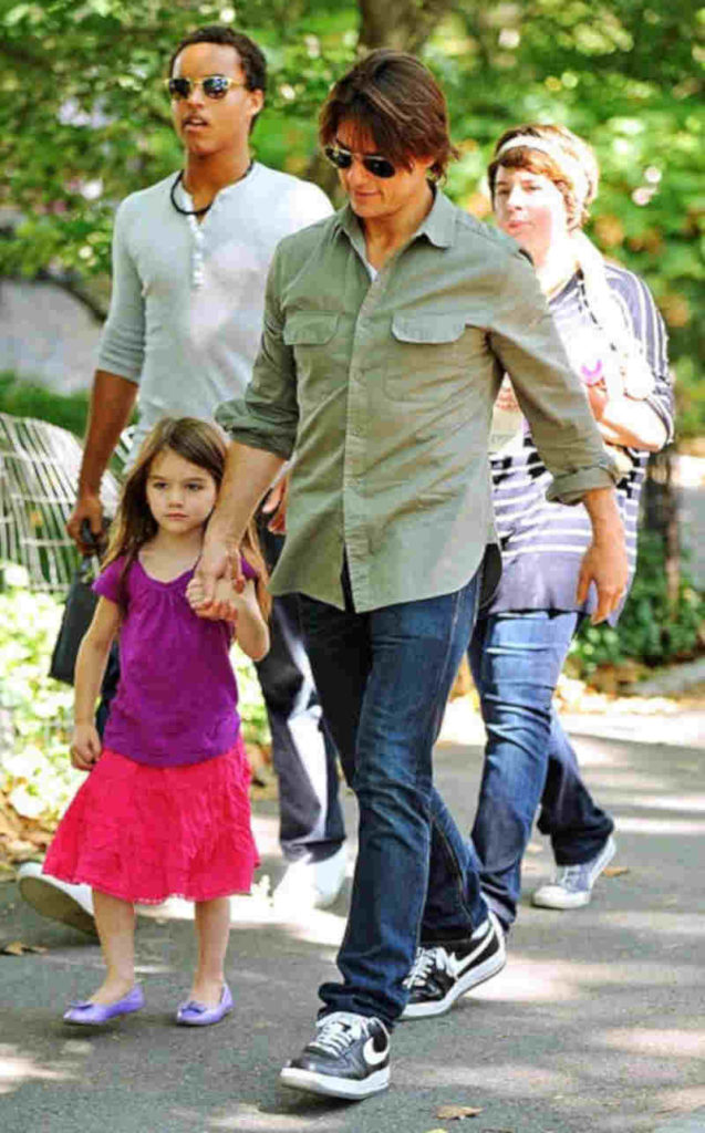 Tom Cruise Suri Connor Isabella
