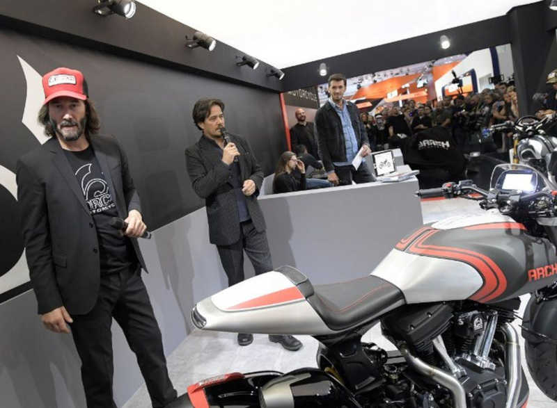 keanu reeves and gard hollinger a milano